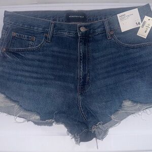 New whit tag shorts jeans